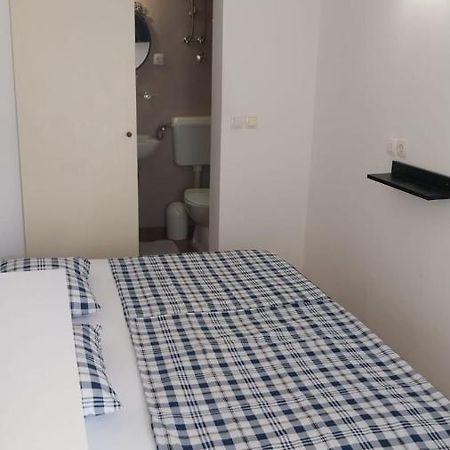 Apartmani Bonavia Jelsa  Ngoại thất bức ảnh